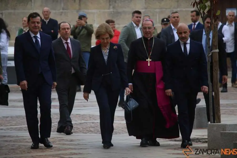 La Reina Doña Sofía en Zamora _14