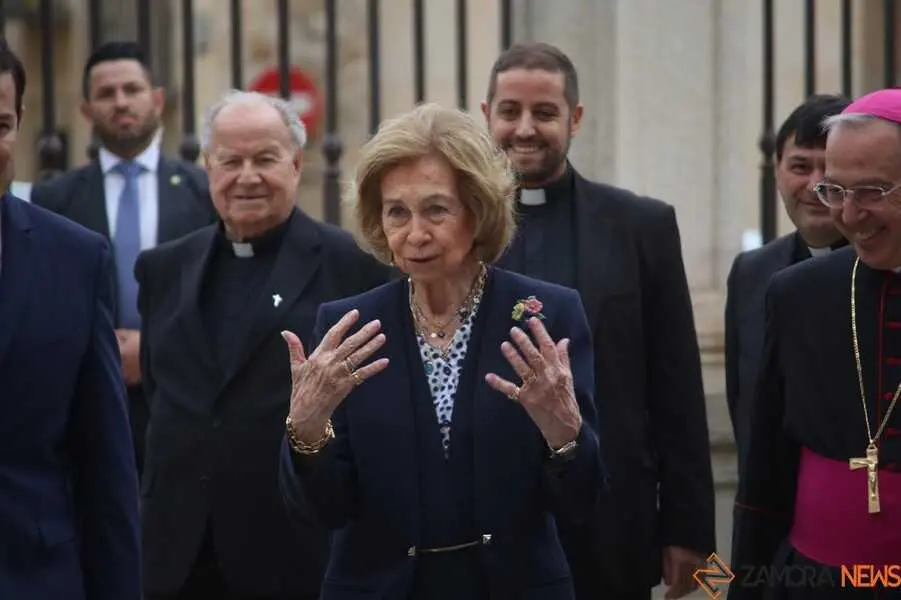 La Reina Doña Sofía en Zamora _37