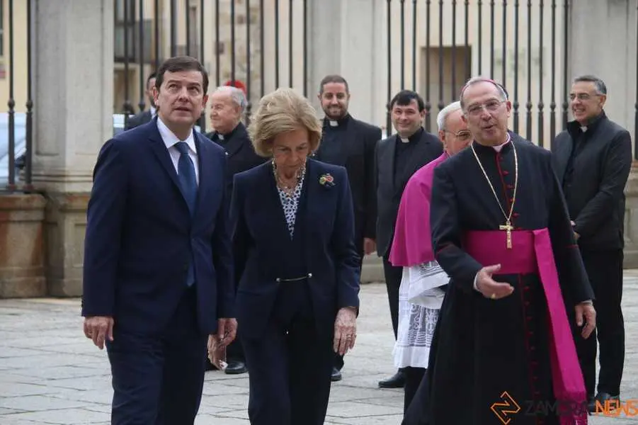 La Reina Doña Sofía en Zamora _38
