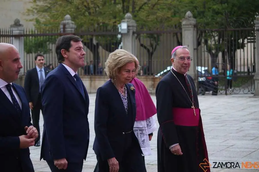 La Reina Doña Sofía en Zamora _41