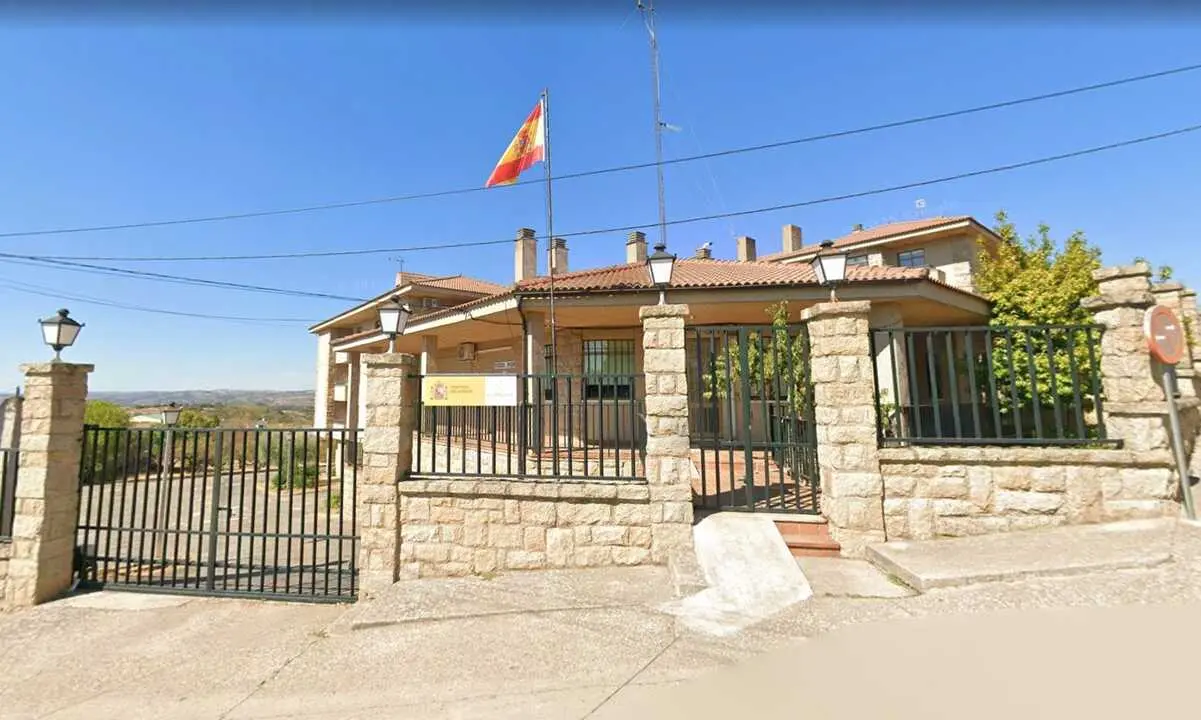 cuartel fermoselle guardia civil