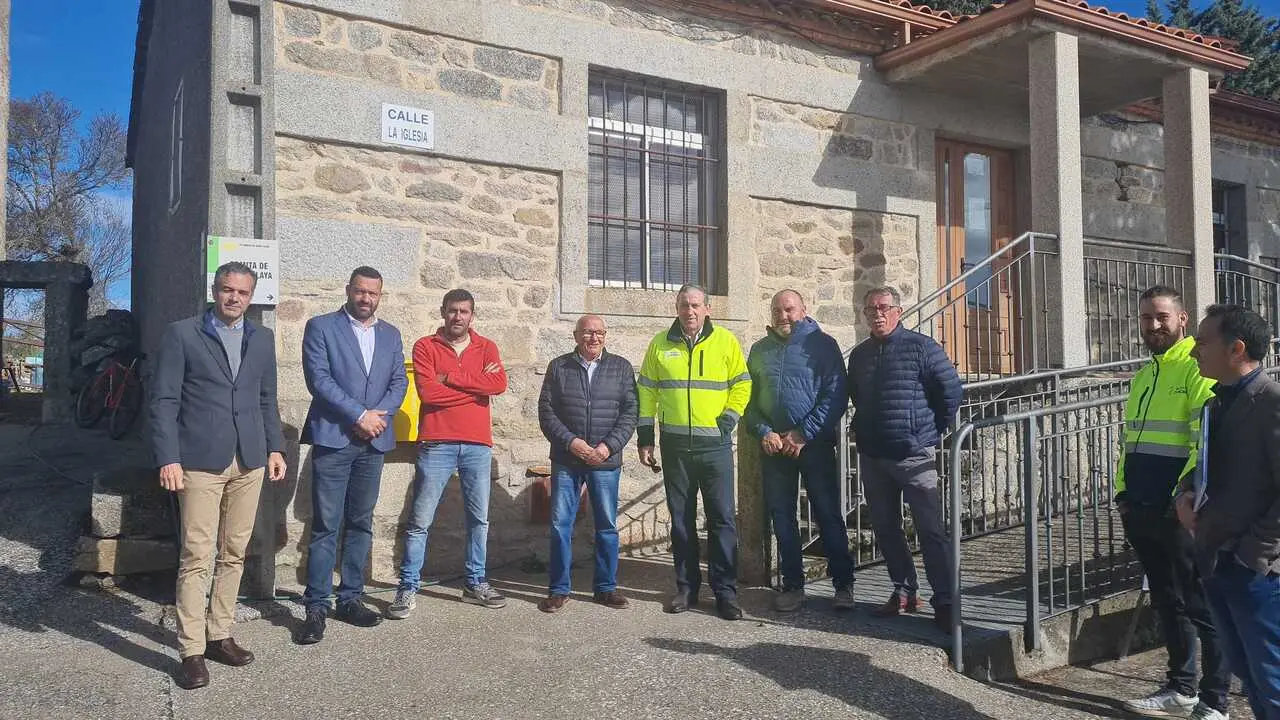 Recepción alumbrado en Gamones