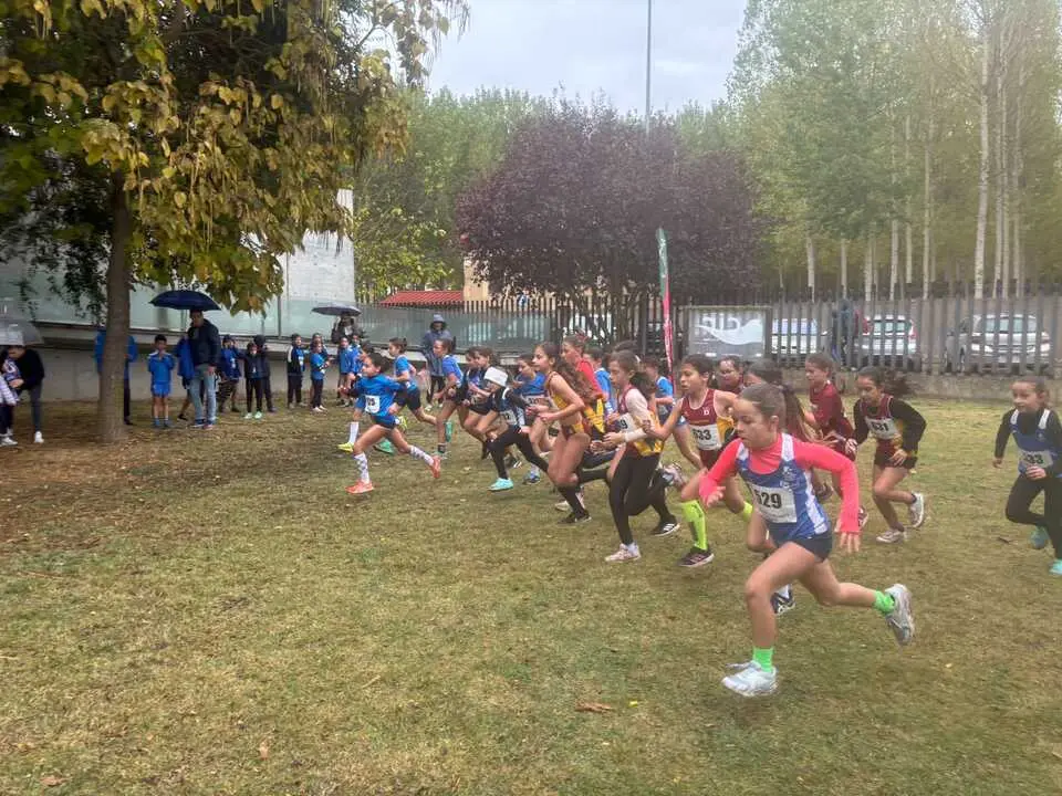 SALIDA SUB 12 FEMENINO JUEGOS ESCOLARES