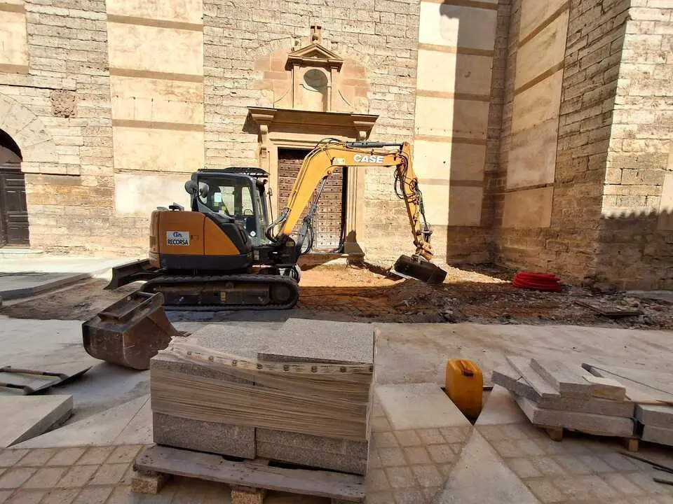 Primera fase de obras de la Plaza de Santa Marina ne Toro_1