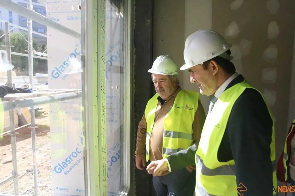Quiñones visita obras de viviendas en Zamora _20