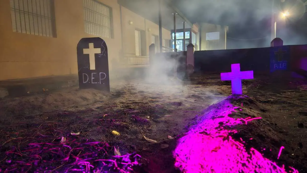 Cementerio en las escuelas.j1pg