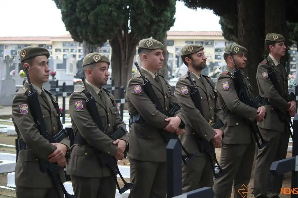 Homenaje a los militares fallecidos _4