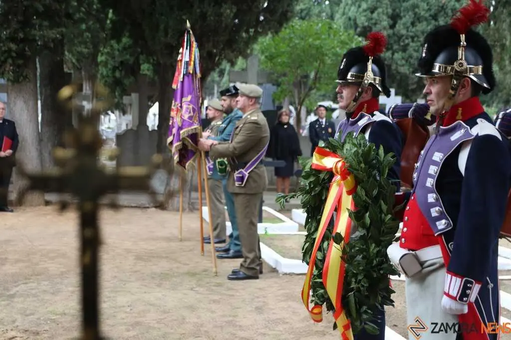 Homenaje a los militares fallecidos _5