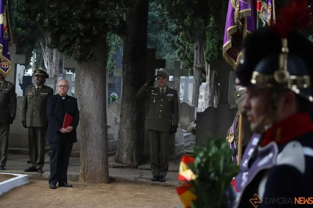 Homenaje a los militares fallecidos _10