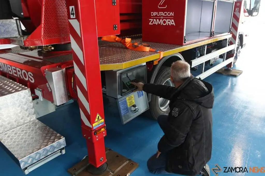Nuevos vehículos servicio provincial de bomberos de Zamora _15