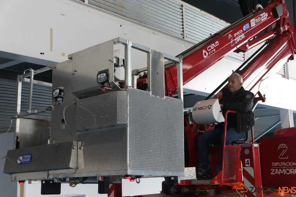 Nuevos vehículos servicio provincial de bomberos de Zamora _17