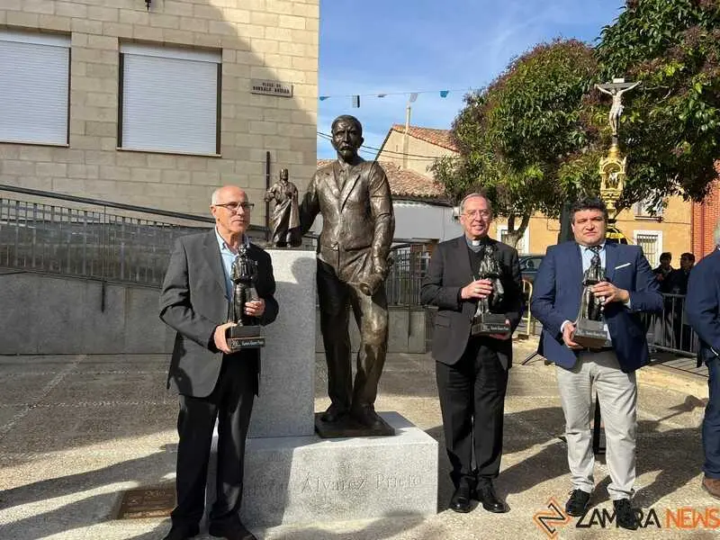 Coreses inaugura la estatua de hijo predilecto, Ramón Álvarez_8