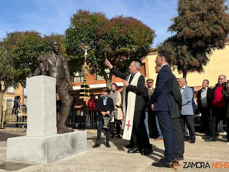 Coreses inaugura la estatua de hijo predilecto, Ramón Álvarez_9