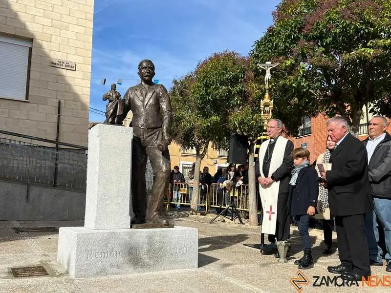 Coreses inaugura la estatua de hijo predilecto, Ramón Álvarez_15
