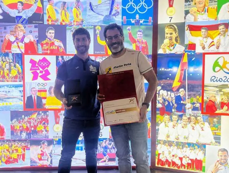 Triatlon Duero recibe el  galardón de Excelencia 2025 en categoría de Bronce