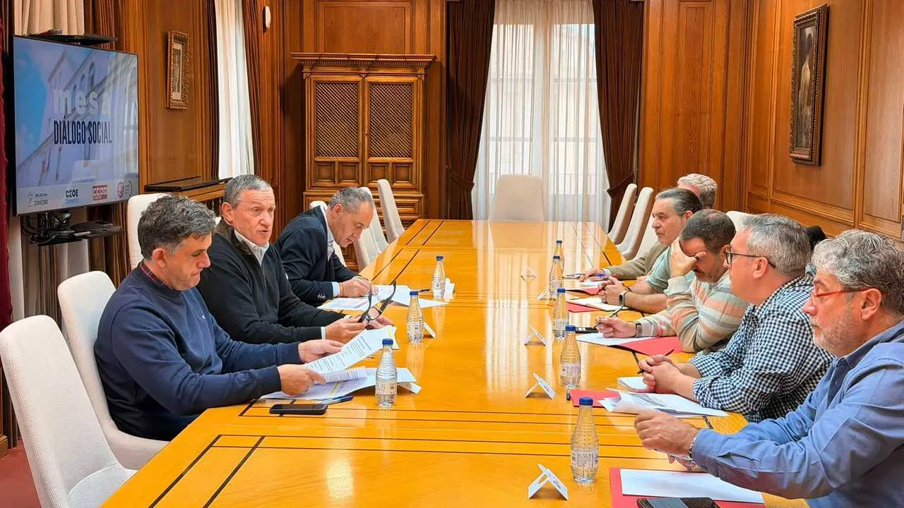 Mesa Diálogo Social en la Diputación de Zamora