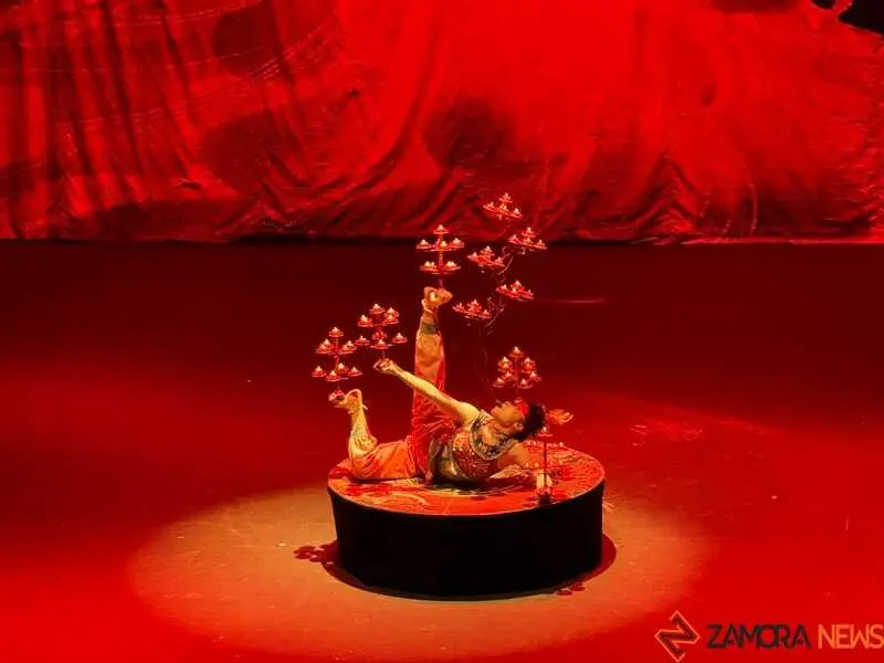  Gran Circo Acrobático de China_3