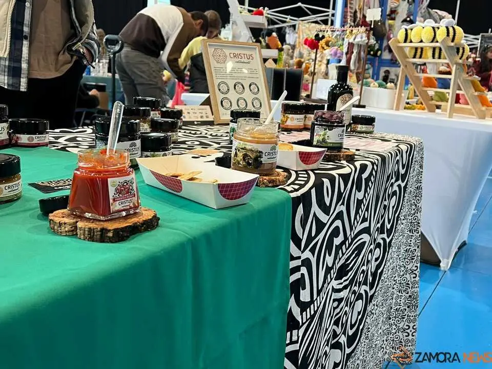 Mercado de Artesan&iacute;a y Alimentaci&oacute;n _8