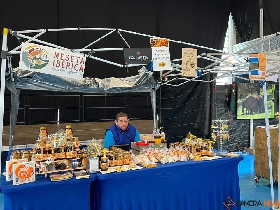 Mercado de Artesan&iacute;a y Alimentaci&oacute;n _18