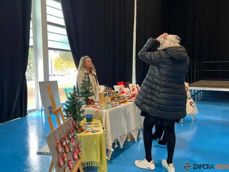 Mercado de Artesan&iacute;a y Alimentaci&oacute;n _24