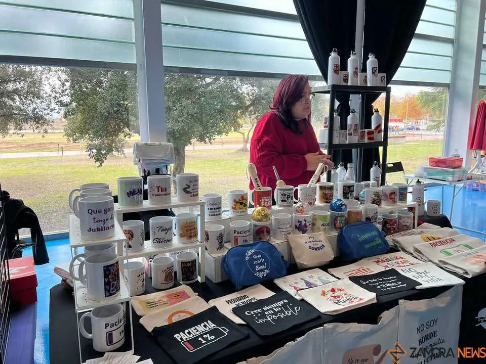 Mercado de Artesan&iacute;a y Alimentaci&oacute;n _36