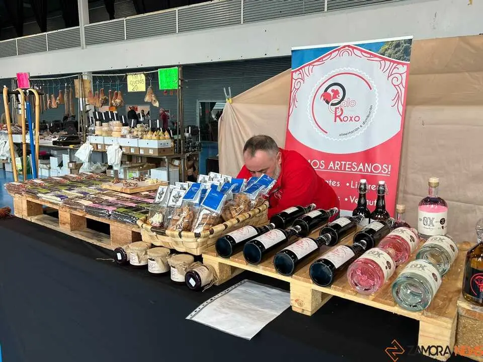 Mercado de Artesan&iacute;a y Alimentaci&oacute;n _38