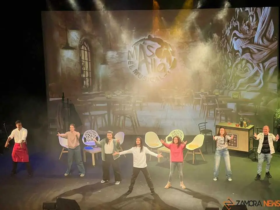 Más allá, el musical _3