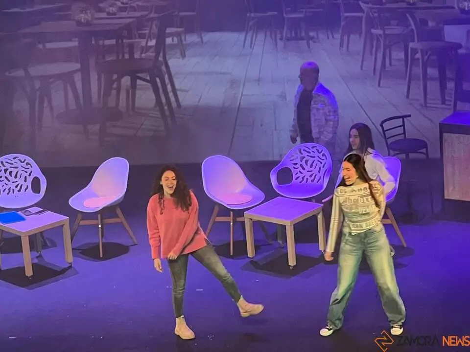 Más allá, el musical _6