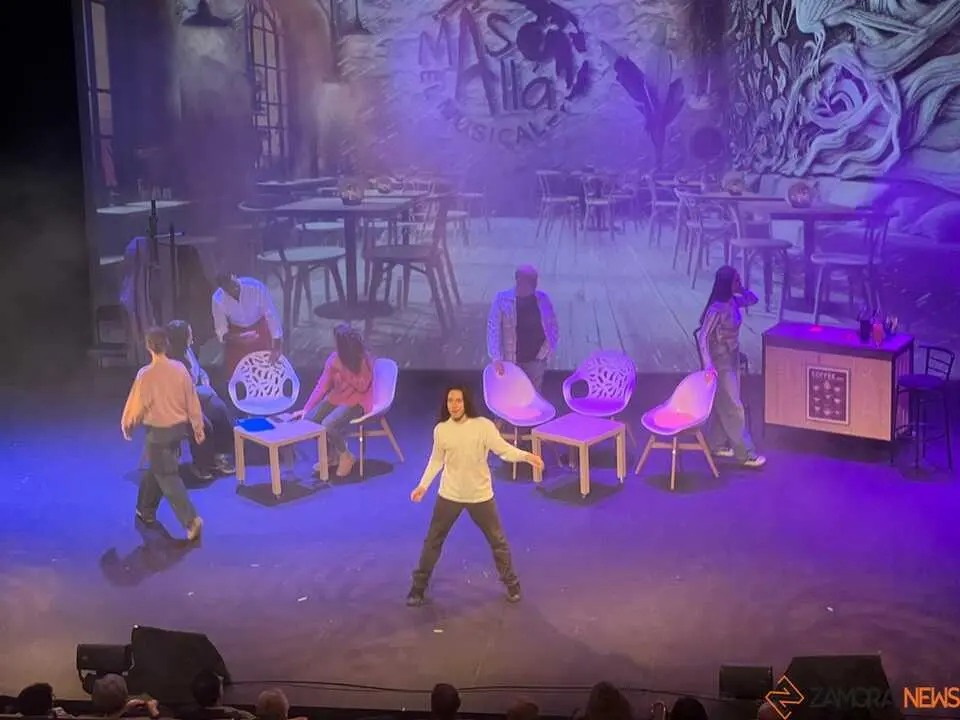 Más allá, el musical _11