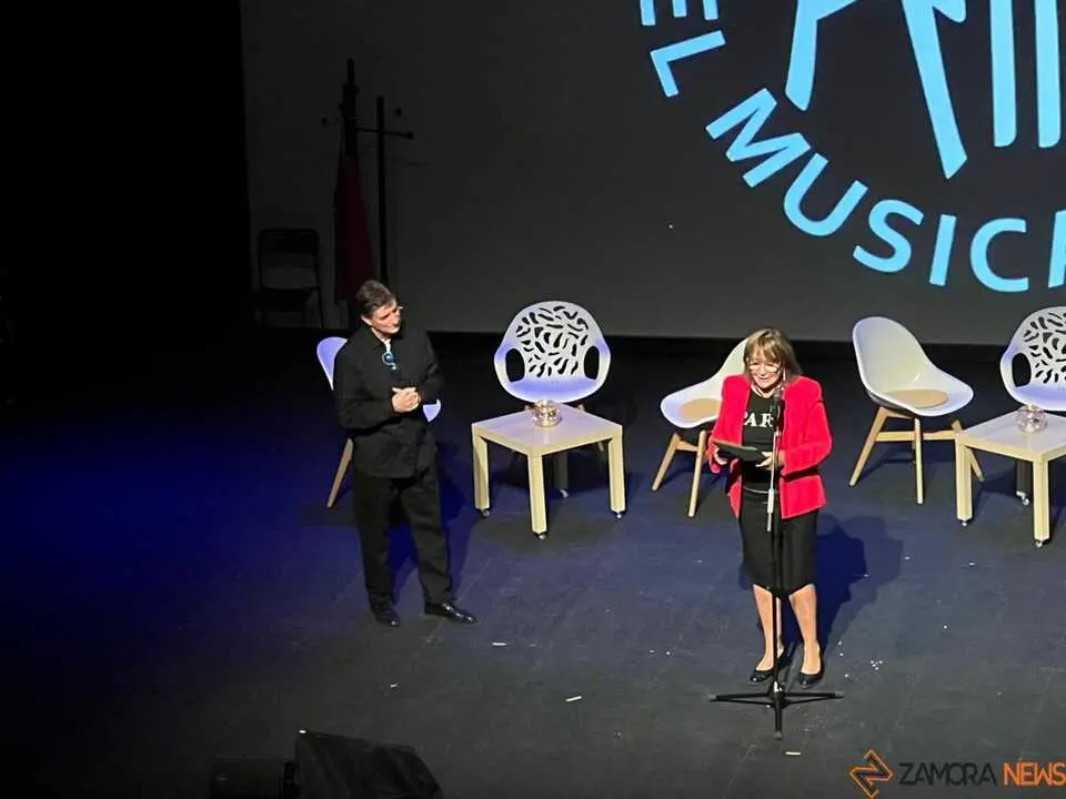 Más allá, el musical _23