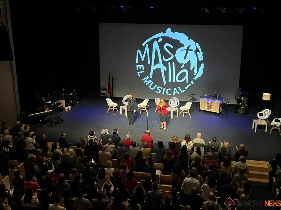 Más allá, el musical _26
