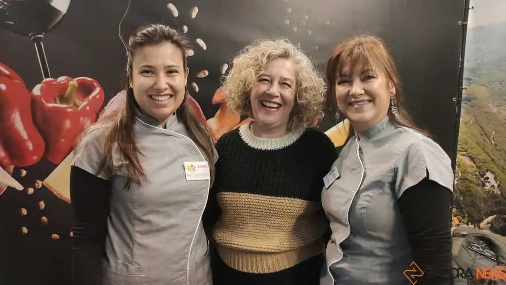 Gran ambiente en INTUR Domingo _14