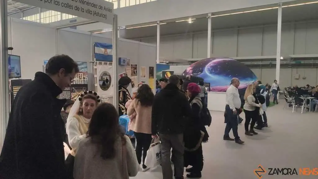 Gran ambiente en INTUR Domingo _21