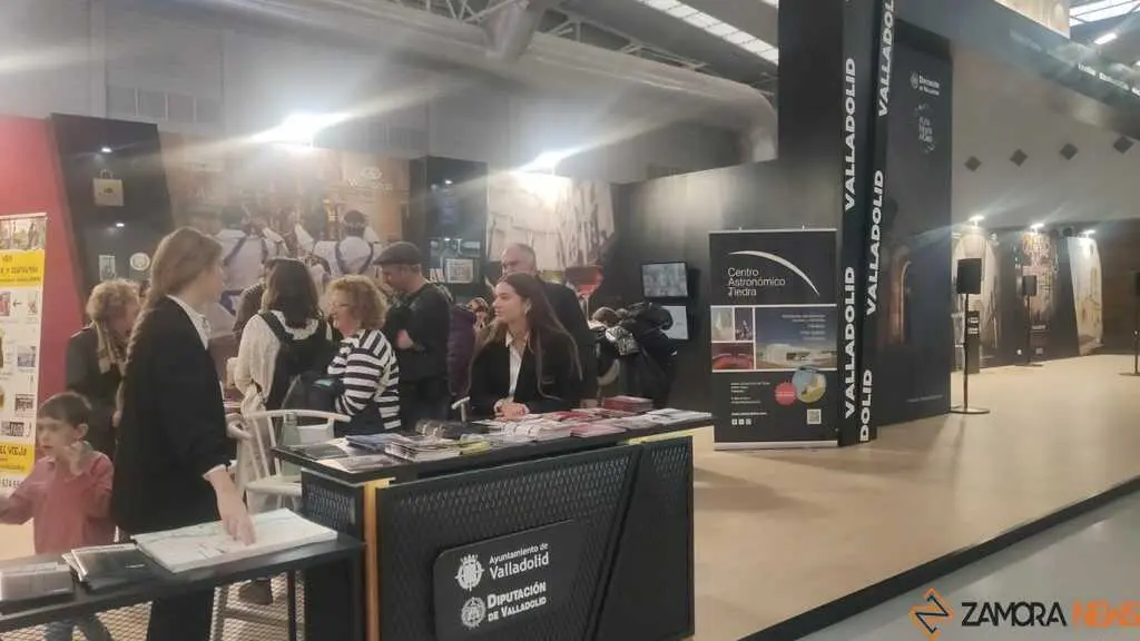 Gran ambiente en INTUR Domingo_32