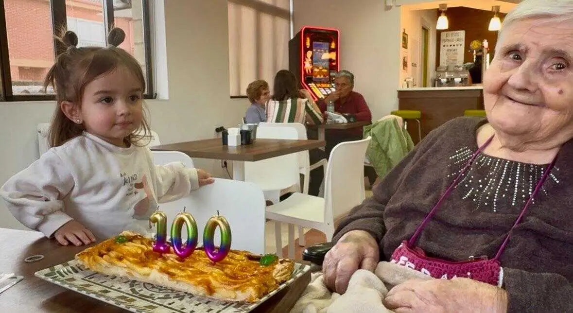 Fermina Álvarez cumple 100 años. IMAGEN CEDIDA (3)