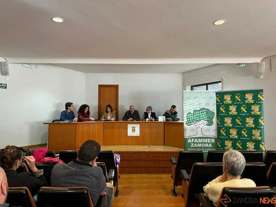 Jornadas sobre violencia de género en Coreses_3