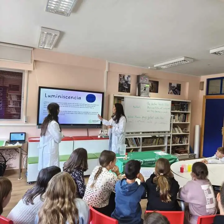 Taller AECC CEIP Riomanzanas