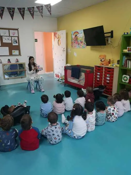Al cole en pijama, Roales el Pan celebra el Día Internacional de la Infancia
