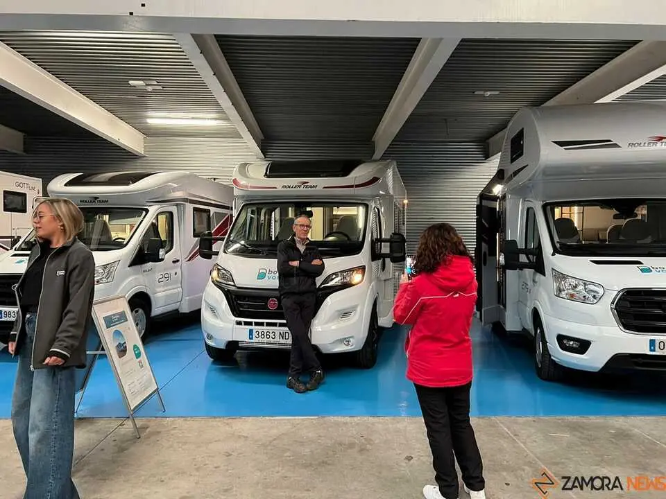 BookingVans Feria del Automovil de Zamora_5