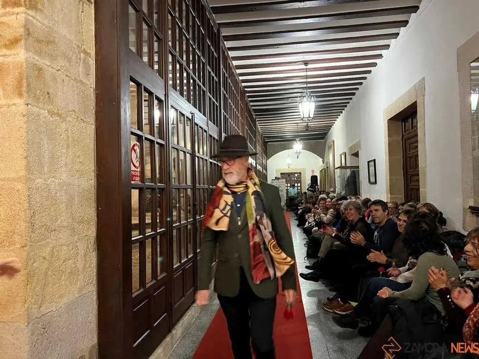 Desfile AZAYCA 