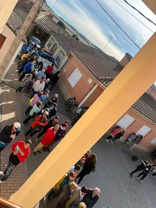 marcha solidaria en Corrales del Vino  (2)