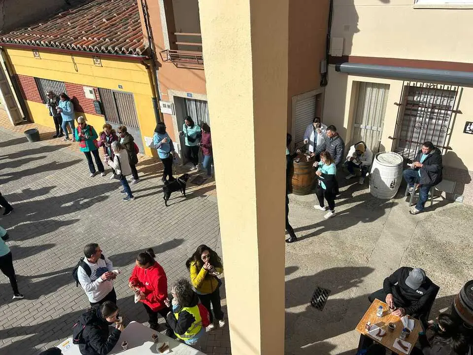 marcha solidaria en Corrales del Vino  (7)