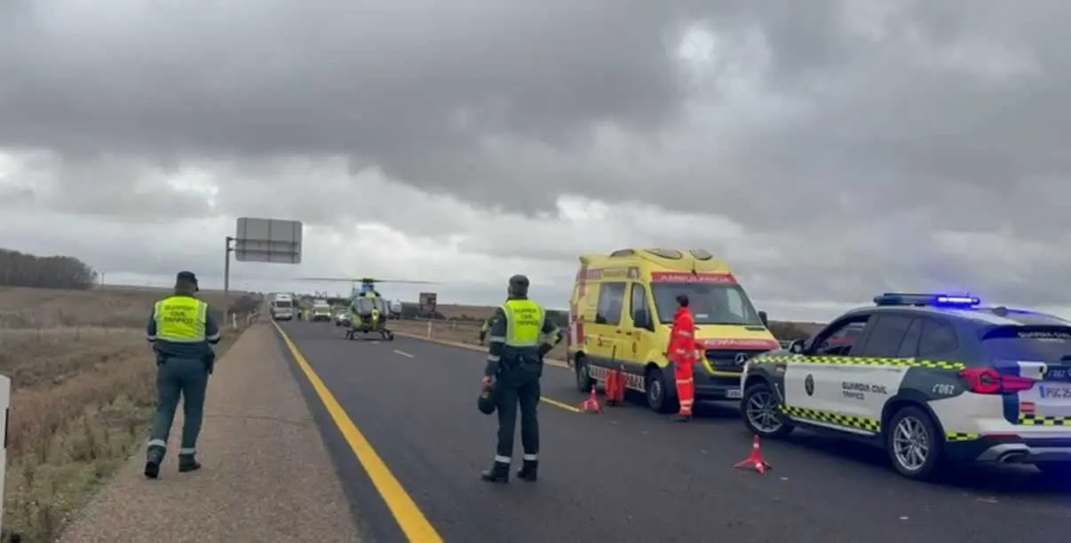 colisión de varios turismos en Castrogonzalo