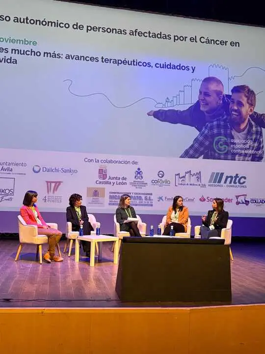 María Montejo, AECC Zamora, participa en el V Congreso Autonomico en Ávila -imagen redes