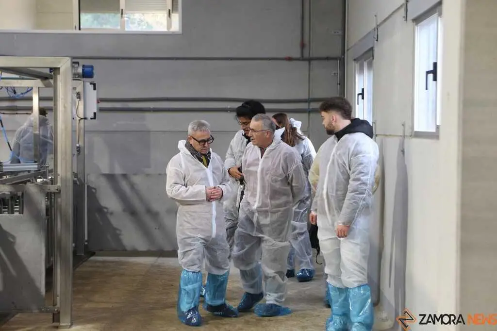  María González Corral visita Vicente Pastor _5