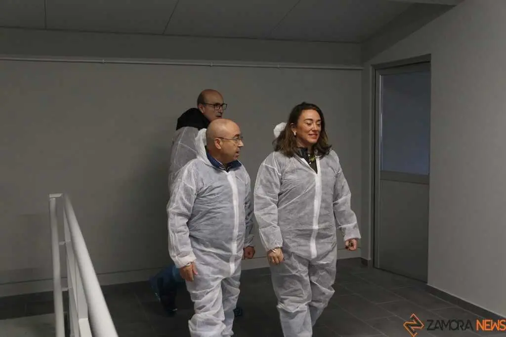  María González Corral visita Vicente Pastor _8