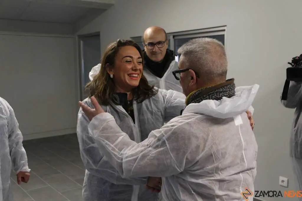  María González Corral visita Vicente Pastor _10