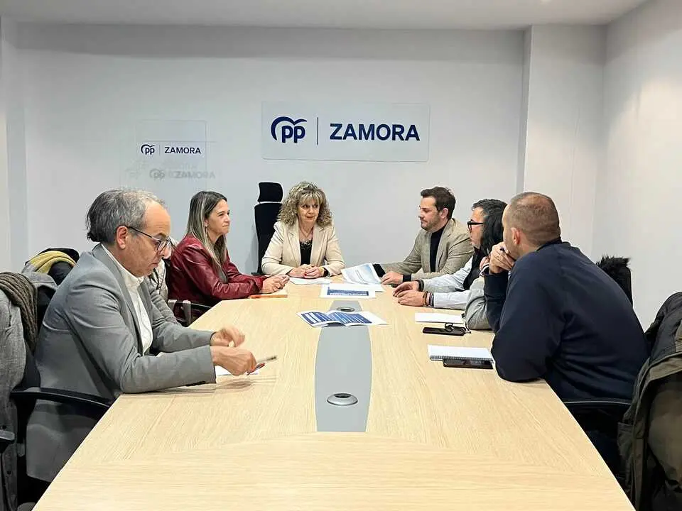 PP de Zamora reunion responsable de turismo de interior