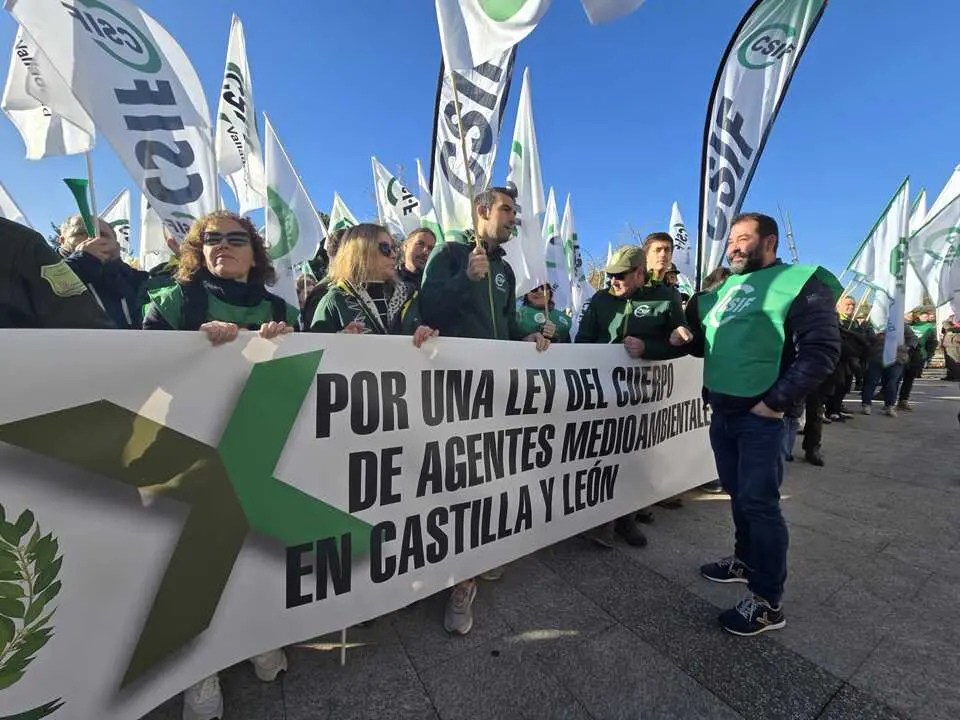 Concentracion Ley de Agentes Medioambientales- 2025-11-26 at 11.14.37