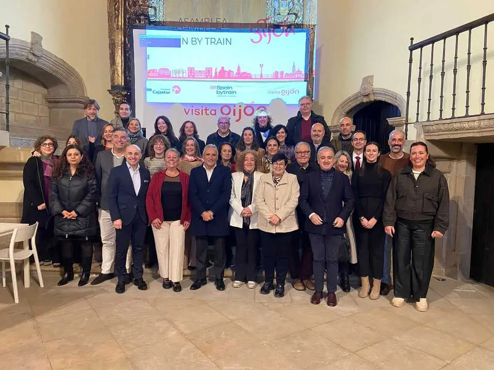 Asamblea Spain by train